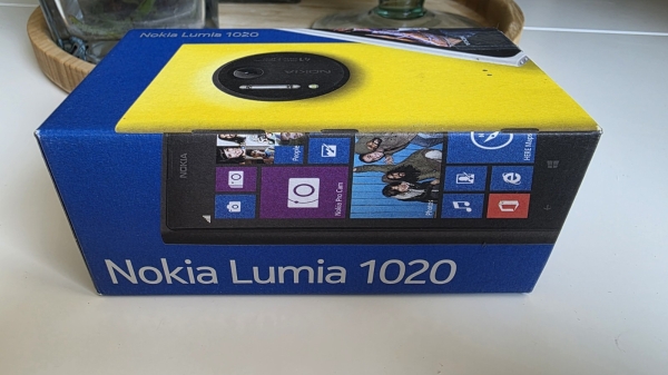 Nokia  Lumia 1020 – 32GB – Weiß (Ohne Simlock) Smartphone