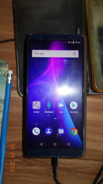 Dual-SIM Smartphone Cubot Power; top Zustand