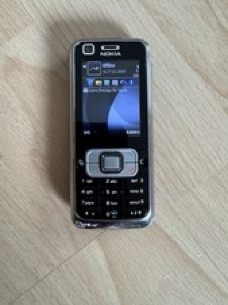 Nokia 6120 Classic – Schwarz (Ohne Simlock) Smartphone (UMTS,MP3,Kamera mit 2MP)
