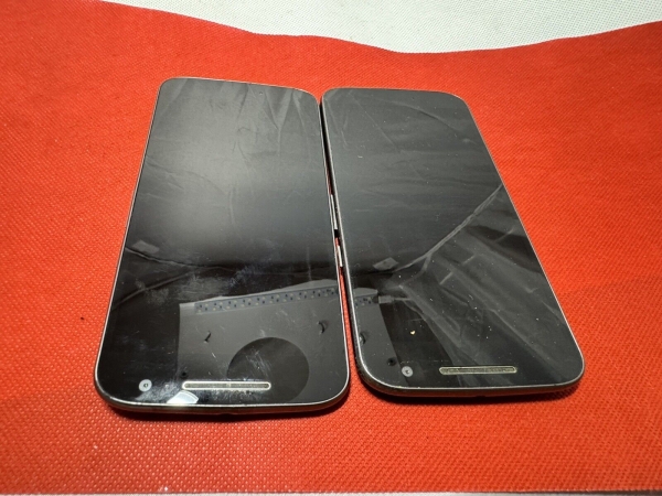 2 x Motorola Moto G4 XT1622 – 16GB – schwarz Smartphone – defekt unvollständig