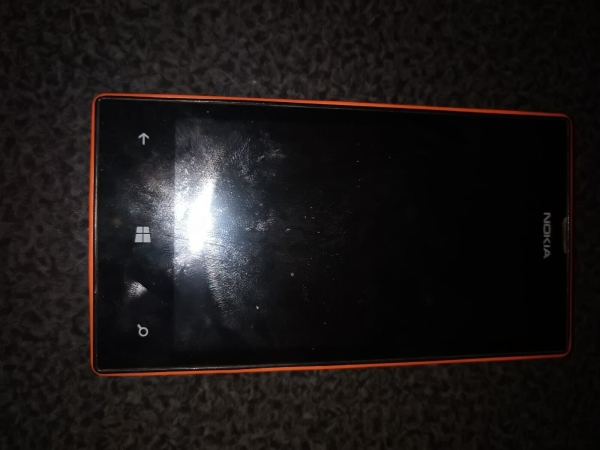 Nokia Lumia 520 Smartphone (entsperrt) – 8GB – Gelb
