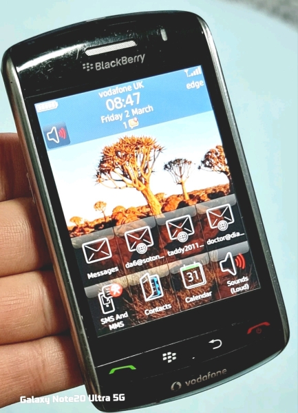 BlackBerry Storm 9500 (entsperrt) Smartphone Top Zustand mit Ladegerät