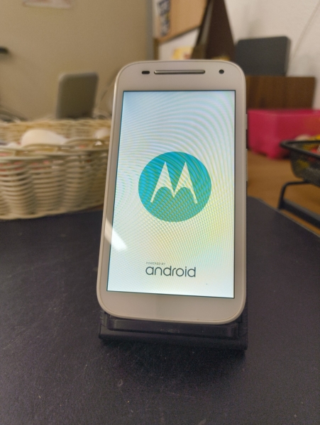 Motorola MOTO E 2nd Gen. 8GB Weiss (Ohne Simlock) Smartphone