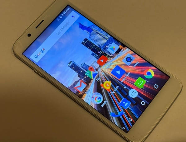 Archos 55 Helium – 16GB – entsperrt Smartphone