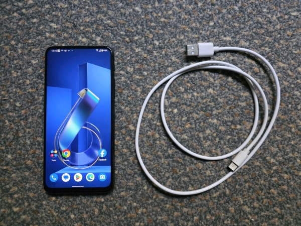 ASUS Zenfone 6 ZS630KL 6GB RAM 64GB Speicher Android – Entsperrt – Schwarz