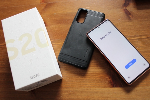 🌺 SAMSUNG GALAXY S20 FE SM-G780/DS 128GB Lavender Smartphone