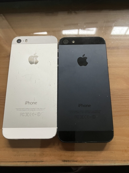 APPLE IPHONE 5S SMARTPHONES RESTPOSTEN – ERSATZTEILE ODER REPARATUREN – UNGETESTET