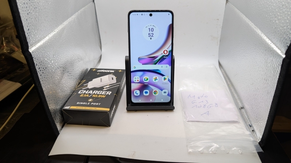 Motorola Moto G13 Smartphone 6,5 Zoll 128 GB Matte Charcoal Neuwertig