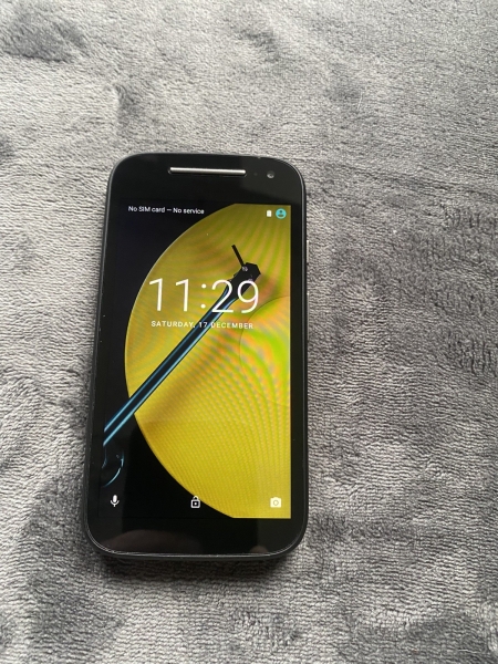 Motorola Moto E 2. Generation – 4GB – schwarz Smartphone