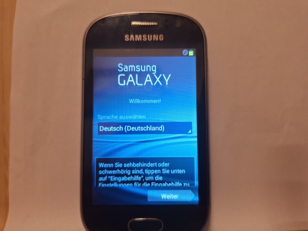 Handy Samsung Galaxy Fame GT S6810 schwarzohne Simlock Smartphone