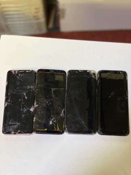Restposten 4x Samsung Galaxy S8 Smartphone als Ersatzteilspender