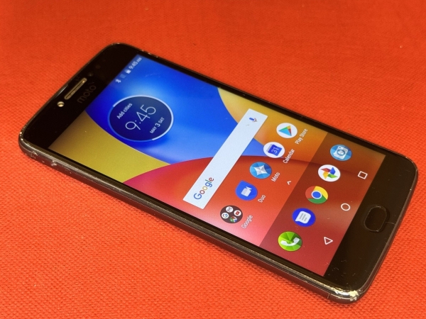 Motorola Moto E4 Plus (XT1771) (entsperrt) schwarz grau Smartphone