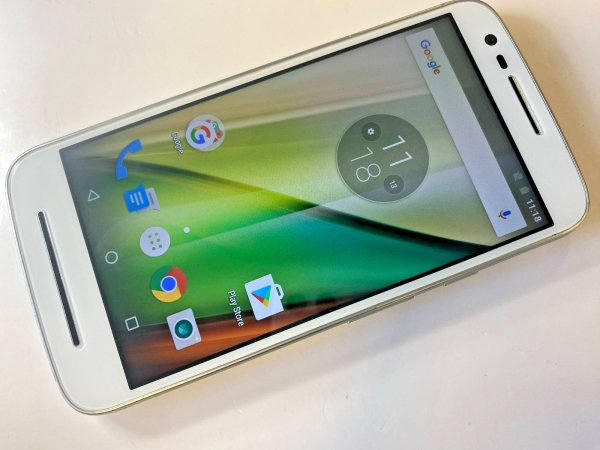 Motorola Moto E3 3. Gen (XT1700) Smartphone – entsperrt – 8GB Android 6 4G weiß