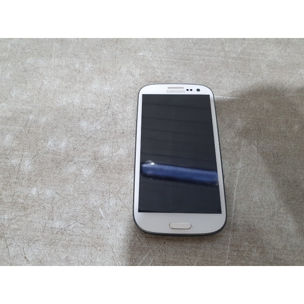 Samsung Galaxy S III GT-I9300 Smartphone weiß Wi-Fi 4,8″ Display 8MP (1GB+16GB)