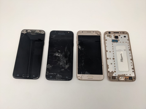 4x Samsung Galaxy J3 2017 SM-J330F Smartphone | UNGETESTET