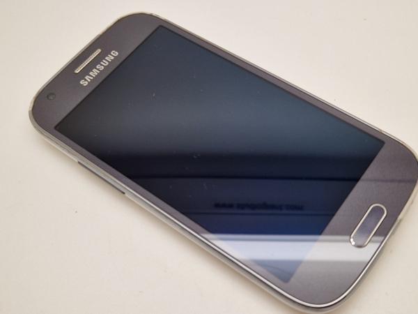 Sehr guter Zustand (ee) Samsung Galaxy Ace 4 grau weiß 8GB Android Smartphone SM-G357FZ 3POST