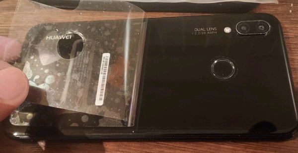 Huawei P20 Lite 64GB Dual Kamera Smartphone NEUWERTIG BRANDNEW Zustand Gesperrt