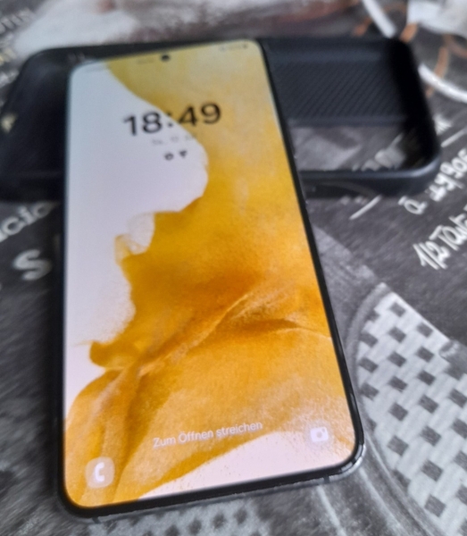 Galaxy Samsung s 22  Smartphone