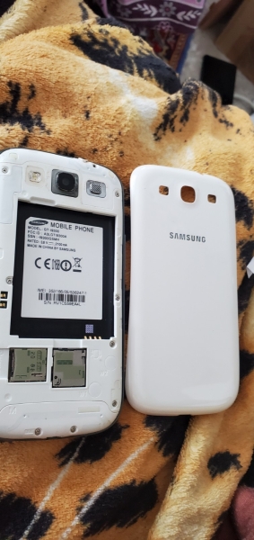 Samsung  Galaxy 3 GT-I5800 – Chic White (Ohne Simlock) Smartphone
