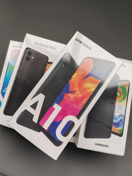 Samsung Galaxy A10 SM-A105F SM-A105FN/DS (Global) 32GB Android smartphone