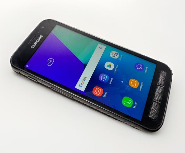 Samsung Galaxy Xcover 4 (entsperrt) schwarz robustes Smartphone