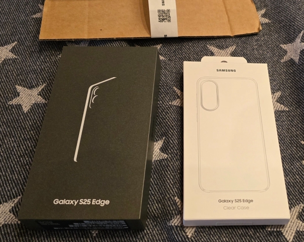 Samsung Smartphone GALAXY S25 EDGE 512GB  Titanium Jetblack SM-S937BZKGEUB+COVER