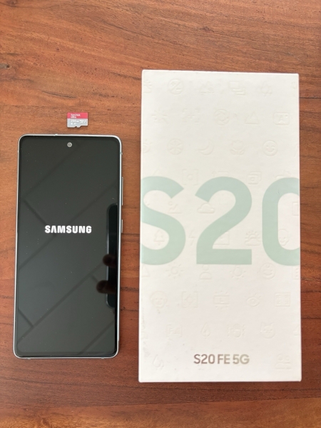 Samsung Galaxy S20 FE 5G SM-G781B 128GB + 256GB SIM (384GB)  Android Smartphone