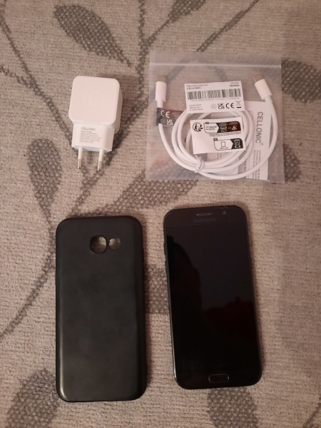 Samsung Galaxy A5 Smartphone 5.2 Zoll 32GB (Ohne Simlock)  Schwarz