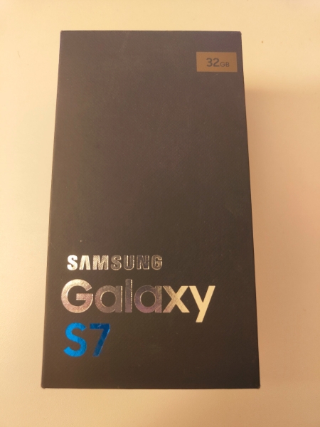 Samsung Galaxy S7 32 GB Smartphone