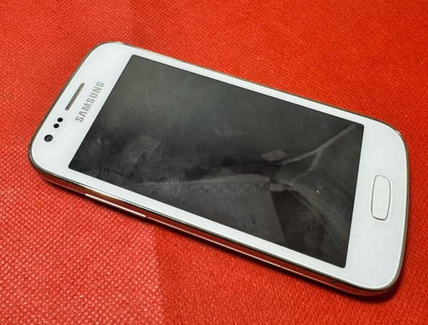 Samsung Galaxy Ace 3 (GT-S7275) – (entsperrt) Android Smartphone