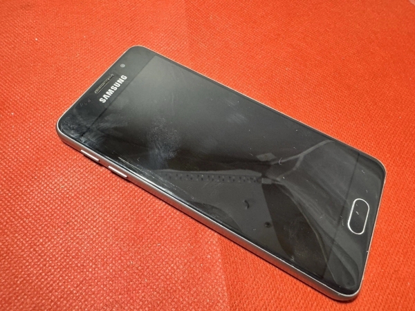 Samsung Galaxy A3 (2016) SM-A310F – Android Smartphone defekt