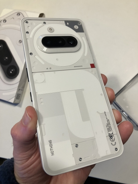 Neu Nothing Phone (3a) 6,77″ Smartphone entsperrt 12GB Ram 256GB 120Hz weiß