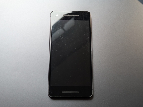 Google Pixel 2 – 64GB – Schwarz (Entsperrt) – Für Teile oder Reparatur