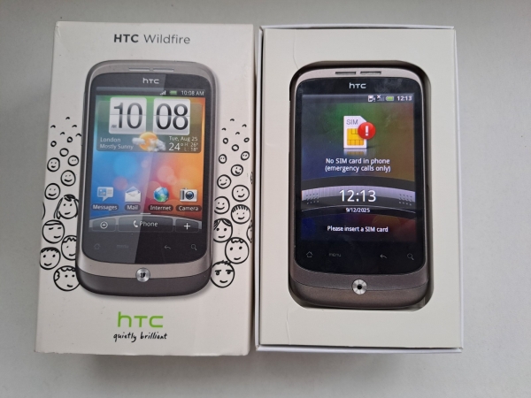 Originalverpacktes HTC Wildfire A3333 Smartphone (Netzwerk entsperrt) – Mokka Brown