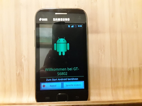 Handy Samsung Galaxy Ace GT S6802 ohne Simlock schwarz Smartphone dualsim