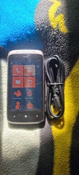 HTC 7 Mozart (PD67100) Smartphone – (auf Orange gesperrt) – 8MP Mobile 7 8GB