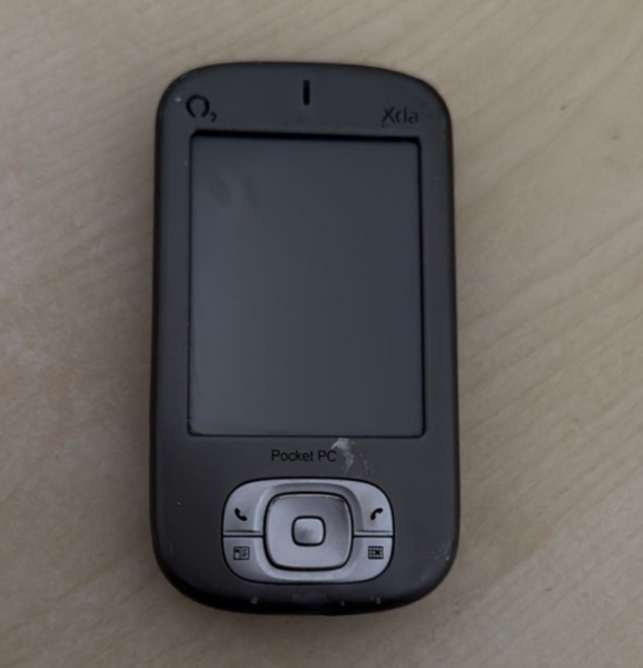 HTC Magician Vodafone VPA Compact PM10A GSM Windows Mobile Smartphone Pocket PC