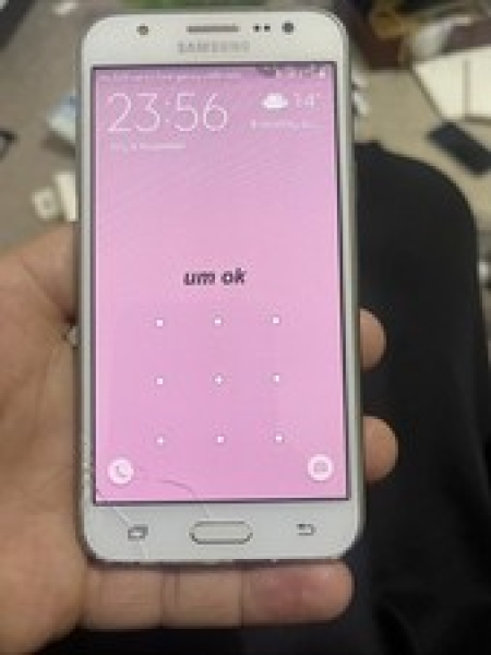 Samsung Galaxy J3 (2016) SM-J320FN 8GB gold (entsperrt) Smartphone guter Zustand