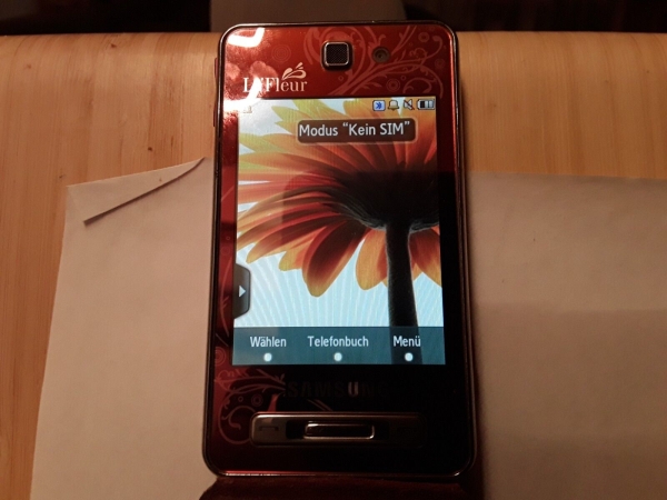 Handy Samsung  SGH F480 rosa La Fleur  ohne Simlock Smartphone