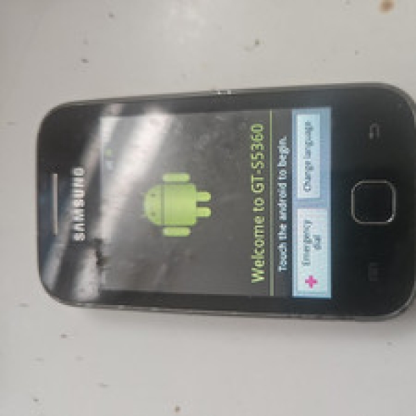 Samsung Galaxy Y Young GT-S5360 (entsperrt) Smartphone Handy