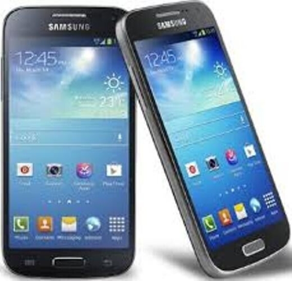 SAMSUNG GALAXY S4 MINI ANDROID 3G HANDY – ENTSPERRT MIT LADEGERÄT & GARANTIE