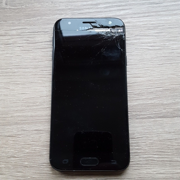 Samsung Galaxy J3 SM-J330FN Smartphone (Ersatzteil, ungeprüft, defekt)