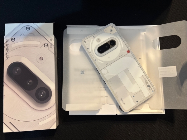 Smartphone Nothing PHONE (3A) 6,67″ 8 GB RAM 128 GB Weiß, neuwertiger Zustand