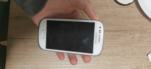 Samsung  Galaxy S3 mini – Chic White (Ohne Simlock) Smartphone