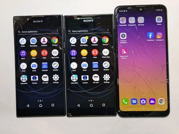 Restposten 3 gesprungene Smartphones, LG K50S, Sony G331, Details sind in Beschreibung
