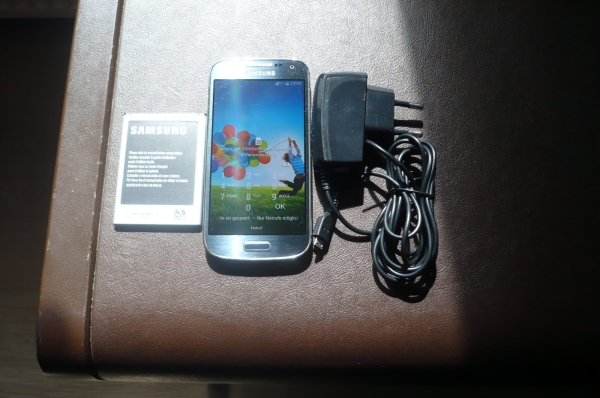 Samsung Galaxy S4 mini GT-I9195 – 8GB – Schwarz (Ohne Simlock) Smartphone