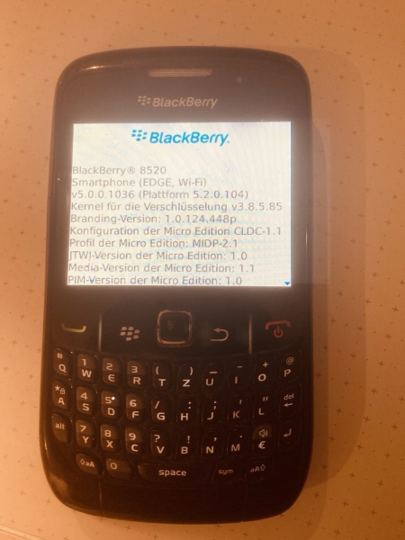 BlackBerry  Curve 8520 – Schwarz (Vodafone) Smartphone (QWERTZ-Tastatur