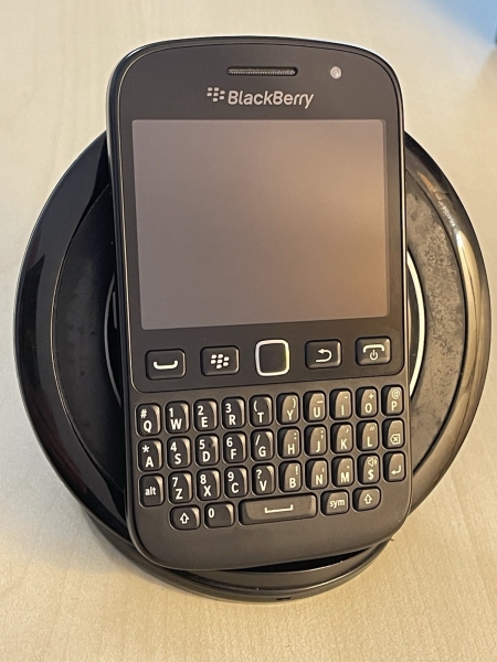 BlackBerry  9720 – Schwarz (Ohne Simlock) Smartphone Geprüft Handy