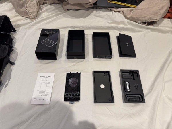 Blackberry Keyone 32GB entsperrt Smartphone (schwarz)