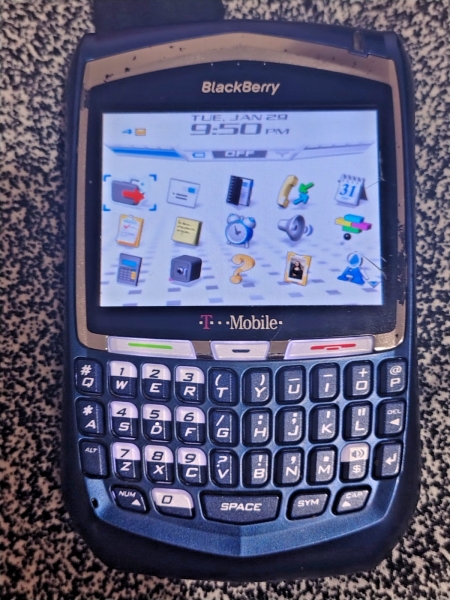 BlackBerry Electron 8700 – Smartphone Handy (entsperrt) QWERTZ-Tastatur – blau